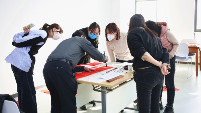 ���Ź�˾����������λ��չ��ӭ�´���ϵ�л