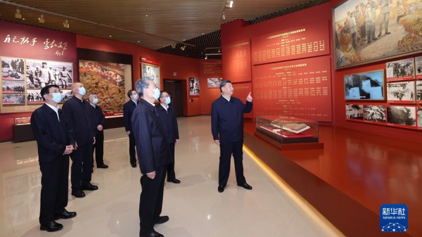 �»����Ӱ�10��27�յ絳�Ķ�ʮ���ս᲻��һ�����й���������ǡ�������ϯ�������ί��ϯϰ��ƽ���й��������ξֳ�ί��ǿ�����ּʡ������������桢��Ѧ�顢��ϣ��ר�̴ӱ���ǰ�������Ӱ���հ���Ӱ������������